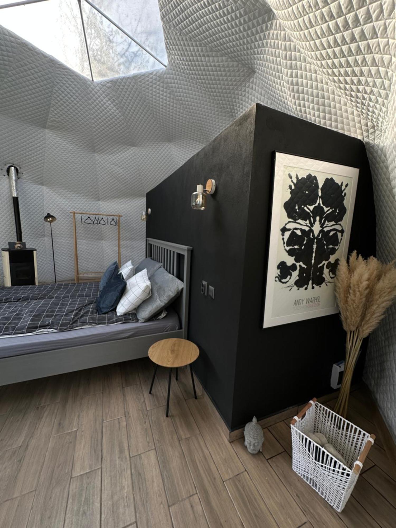 Hotel The Frog Glamping Horezu Esterno foto