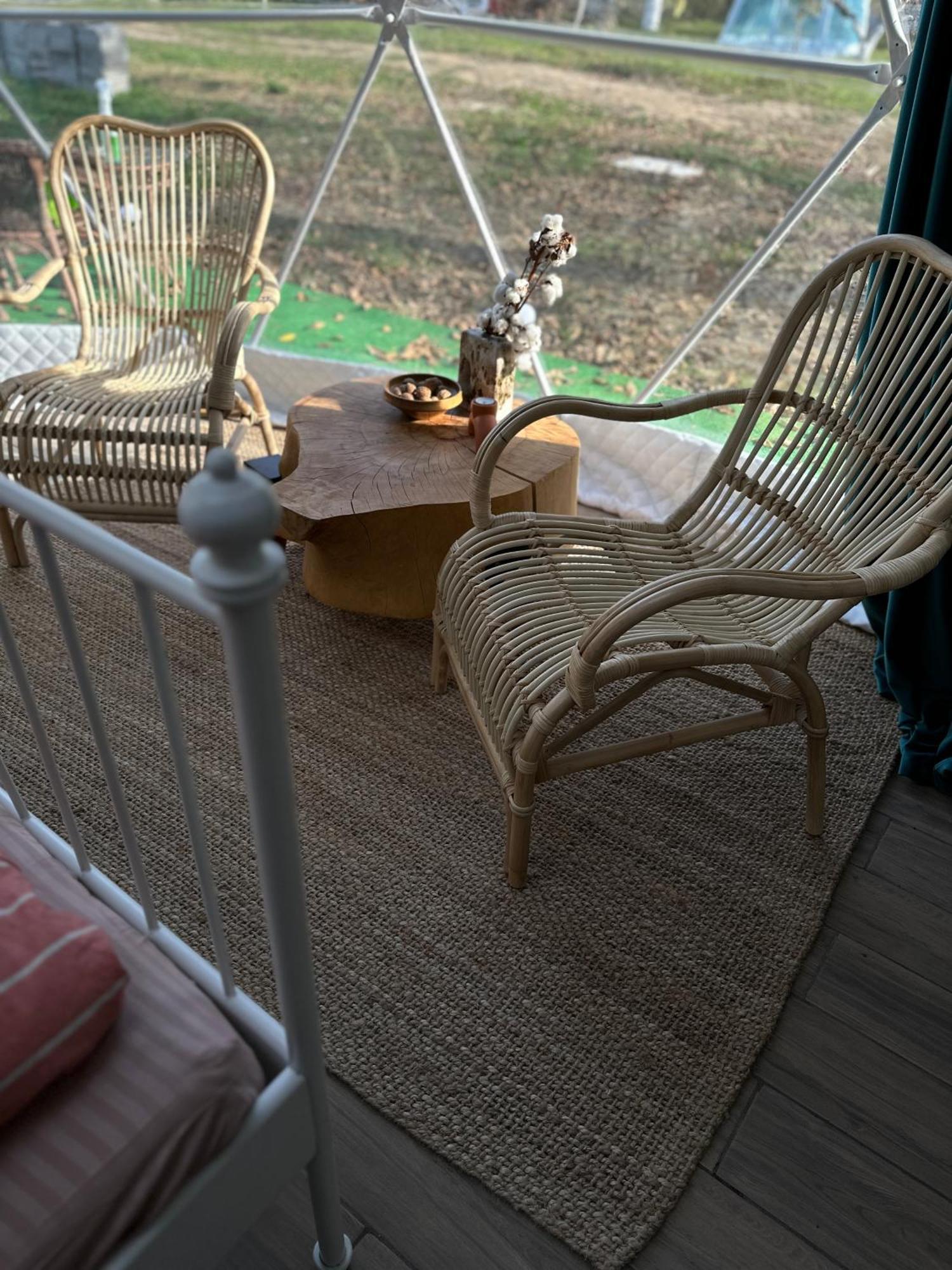 Hotel The Frog Glamping Horezu Esterno foto