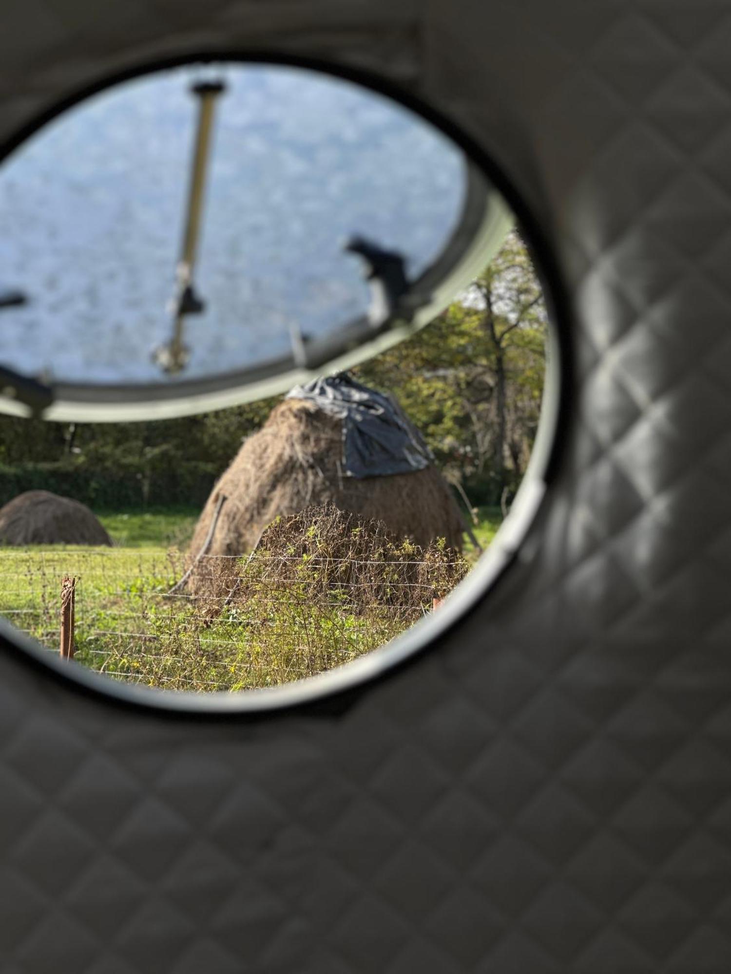 Hotel The Frog Glamping Horezu Esterno foto